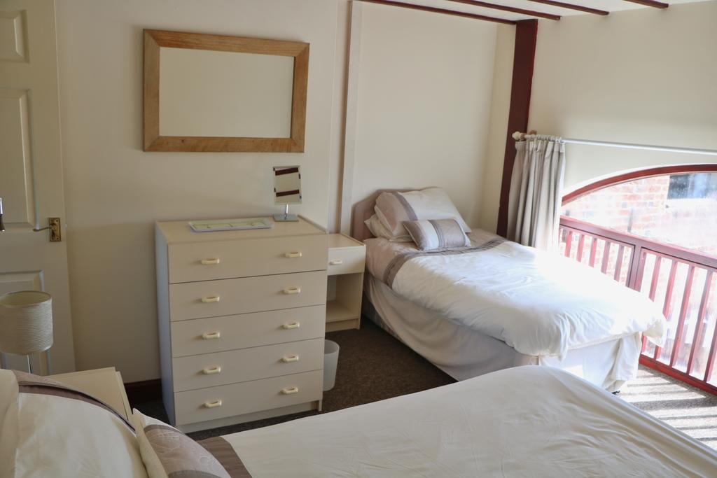 Bank Top Farm Cottages Stoke-on-Trent Eksteriør bilde